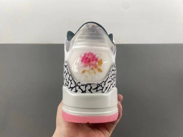 Air Jordan 3  Wings - Image 4